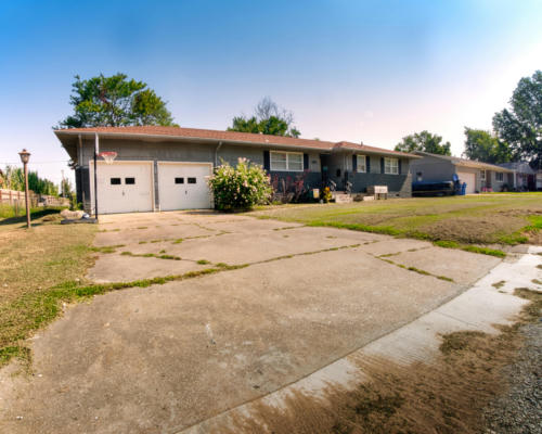 1911 YALE AVE, MIAMI, OK 74354 - Image 1